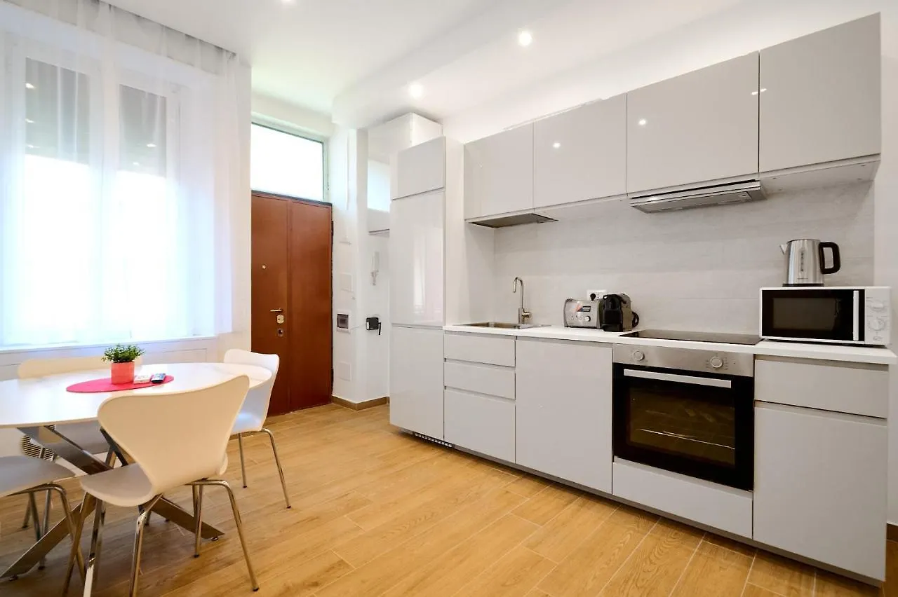 Suity I Cozy Leila Apartment Milan